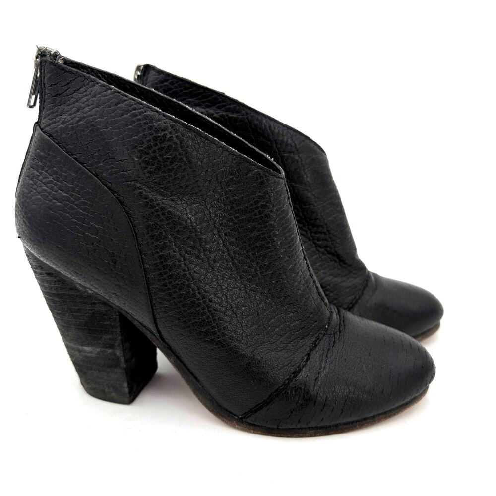 Modern Vintage Black Slip On Zipper Back Pebbled Leather Ankle Booties Size 39